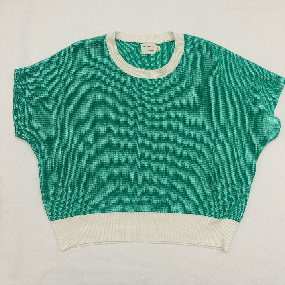 Green and White Women's Crew Neck Sweater